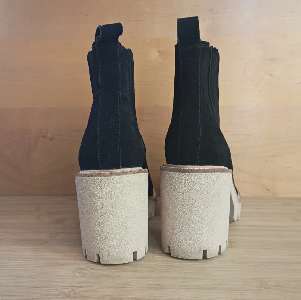 Gianni Bini Boots Size 8 Black Winney Suede Chunky Lug Sole Ankle Booties - Picture 8 of 9